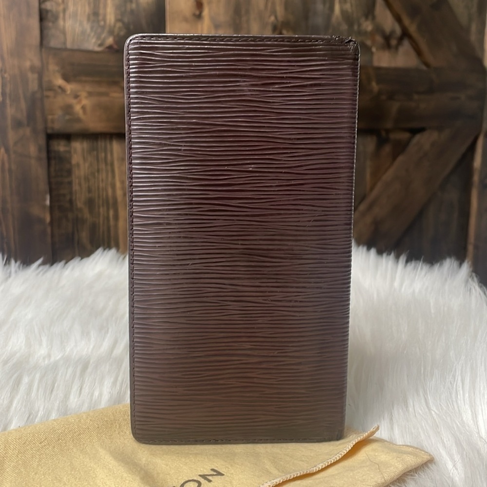 LOUIS VUITTON RARE Epi Leather Porte Cartes Credit Card Holder - Picture 4 of 16